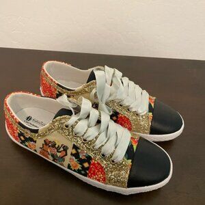 The Bradford Exchange Keith Mallett Jubilation shoes/sneakers gold glitter NEW 9
